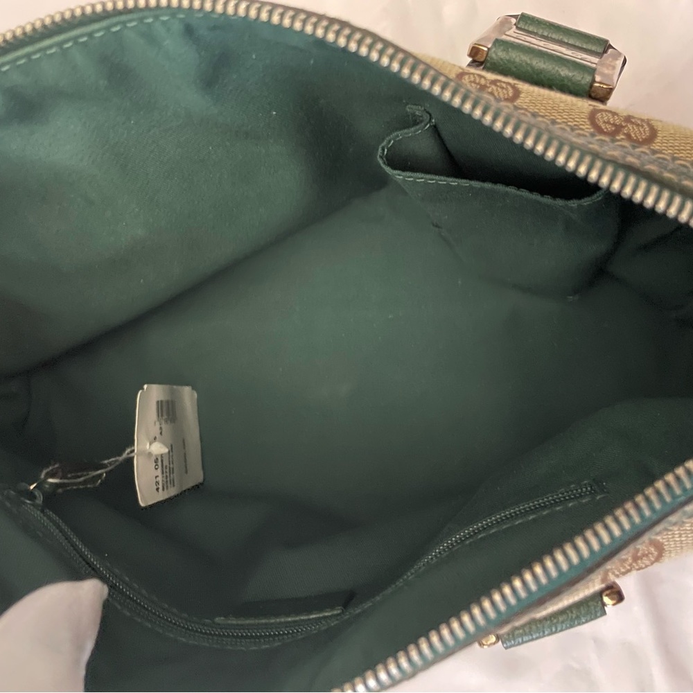 #22. Authentic Gucci canvas shortly line bag - Picture 15 of 16
